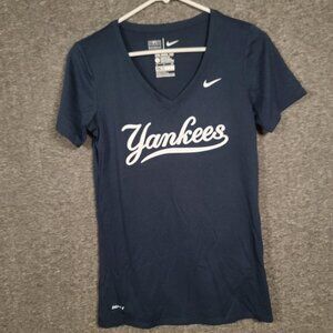 Nike Dri-Fit Women's Small New York Yankees V Neck Shirt Blue Short Sleeve Shirt